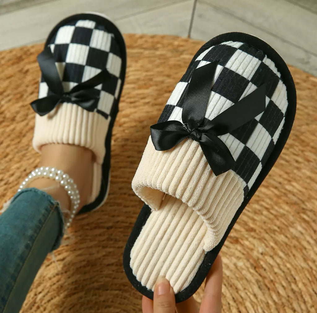 Laila Slips
